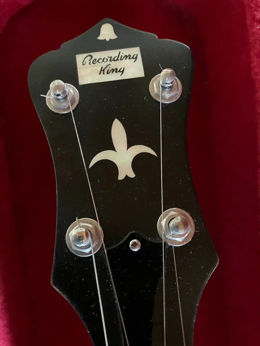 Recording King - 5-string bluegrass banjo - Image 1