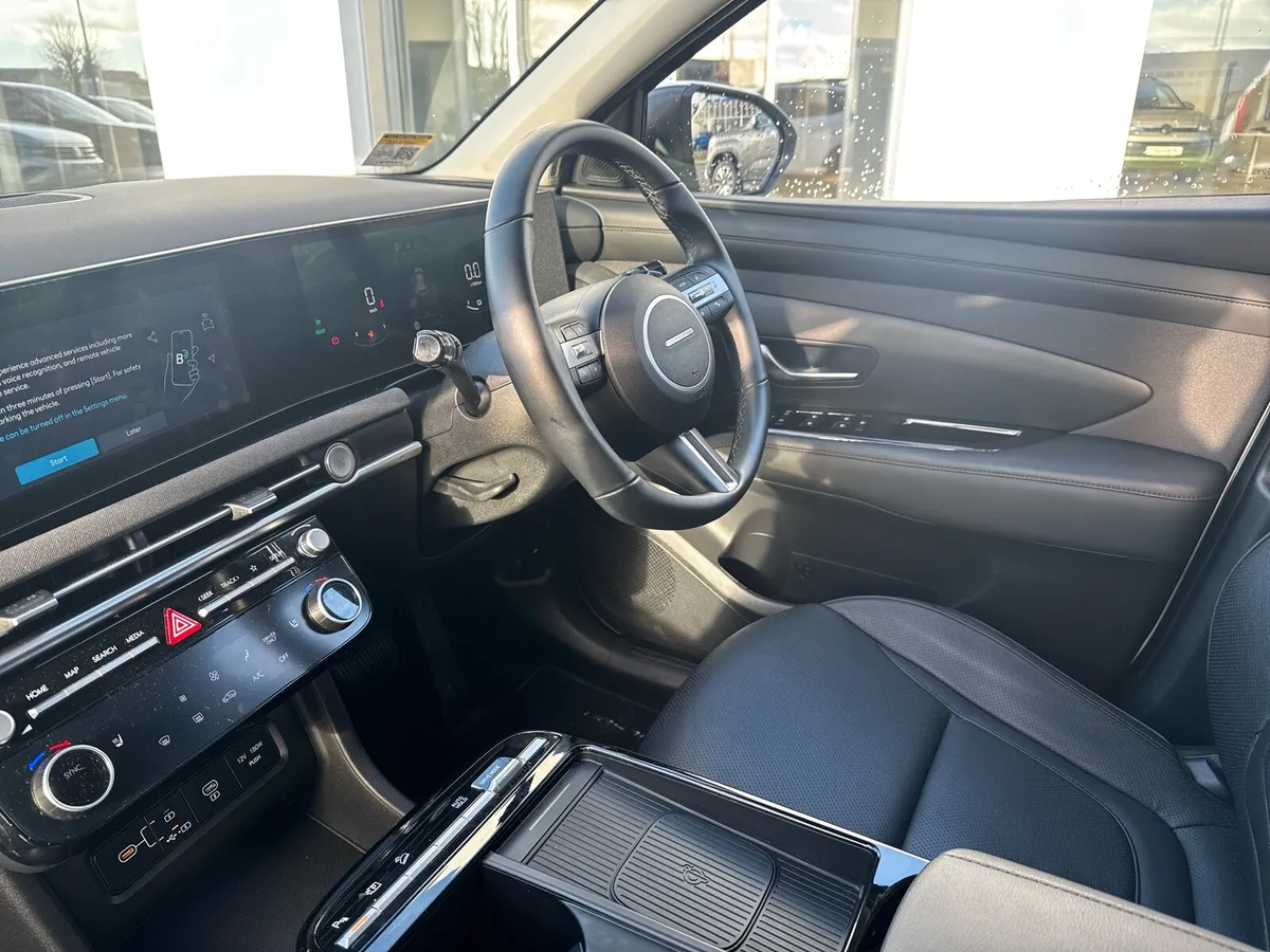 2025 Hyundai Tucson Tucson Executive HEV Auto - Image 3
