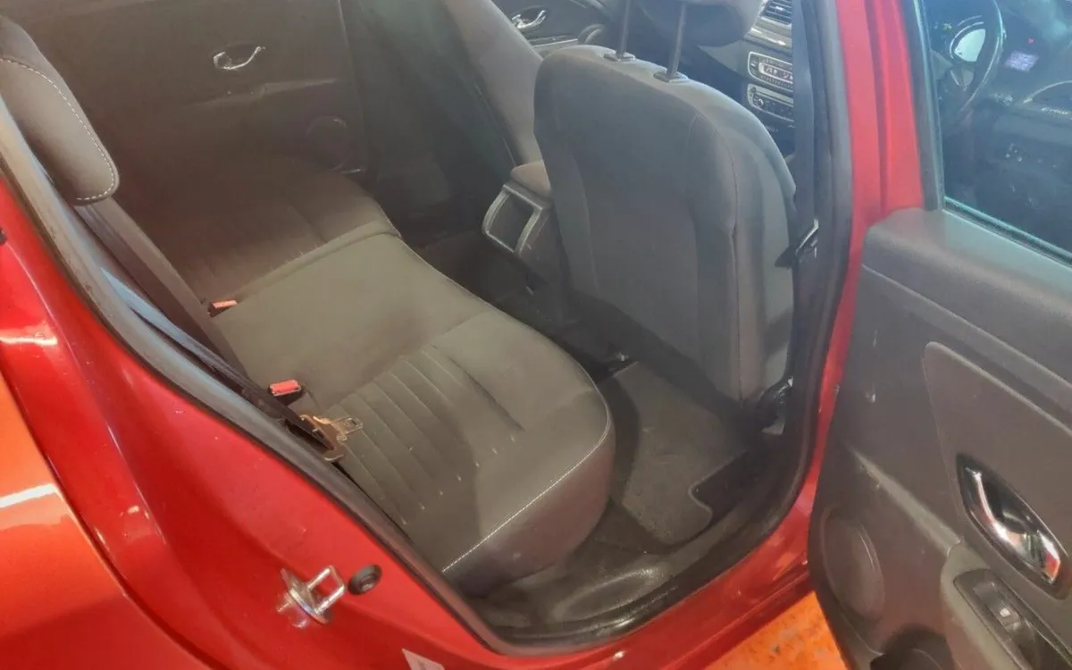 Renault Megane 1.5 DCI 95 LIMITED - Image 3