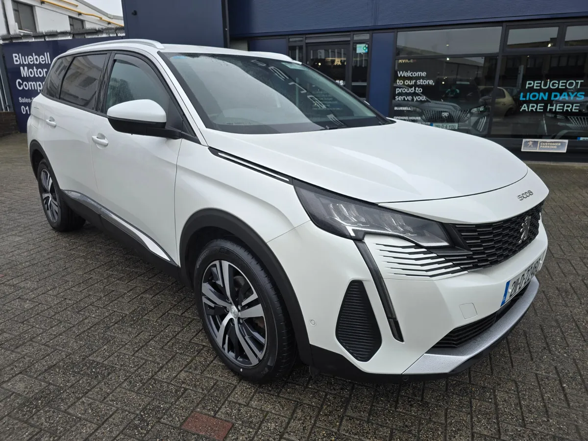 Peugeot 5008 2021 - Image 1