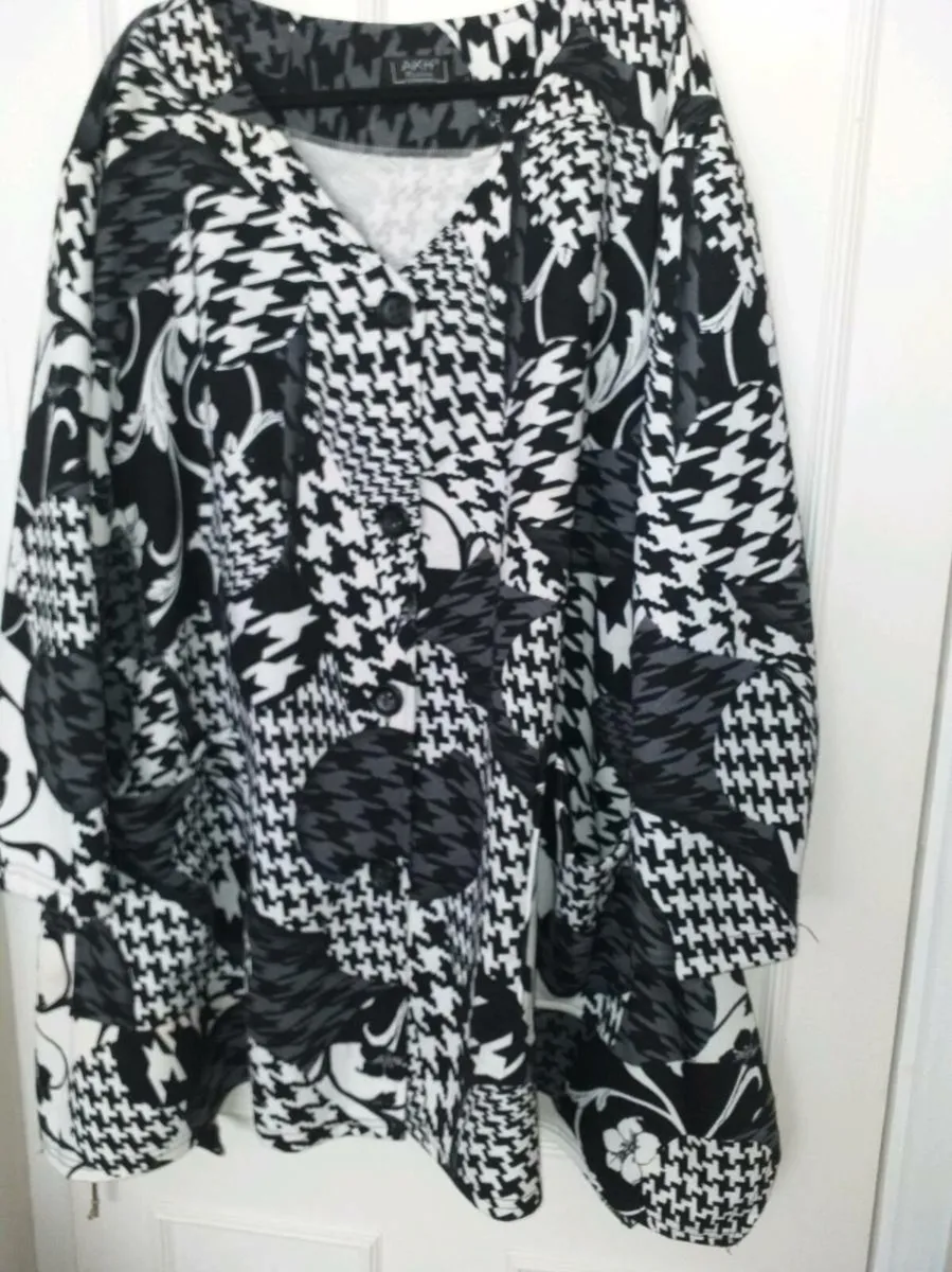 Coat AKH (German brand) - Image 1