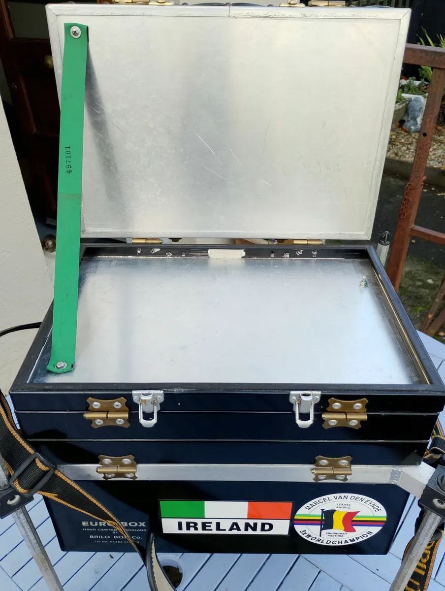 Fishing seat box, footplate and feeder arm - Image 2