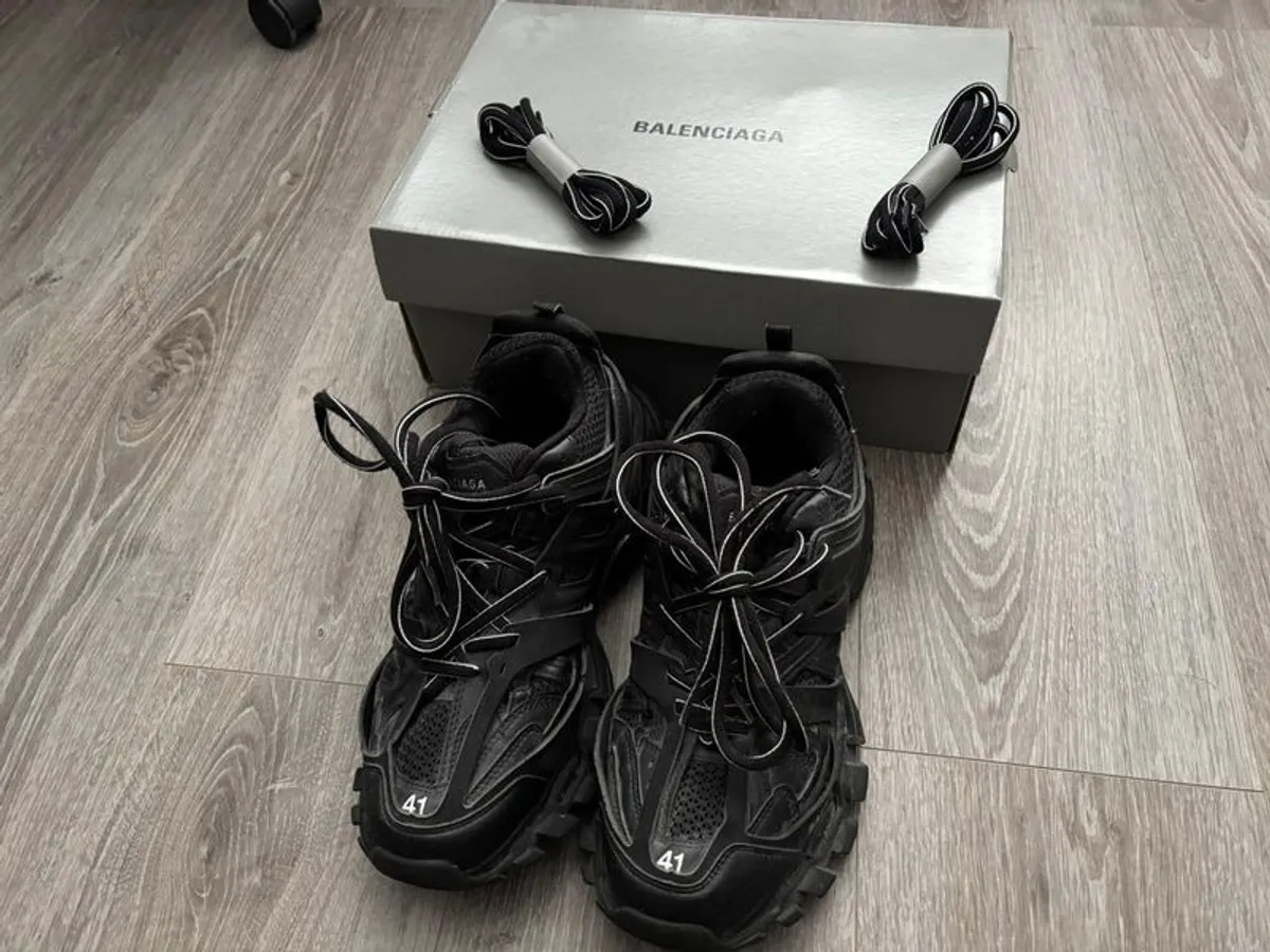 Balencia tracks - Image 2