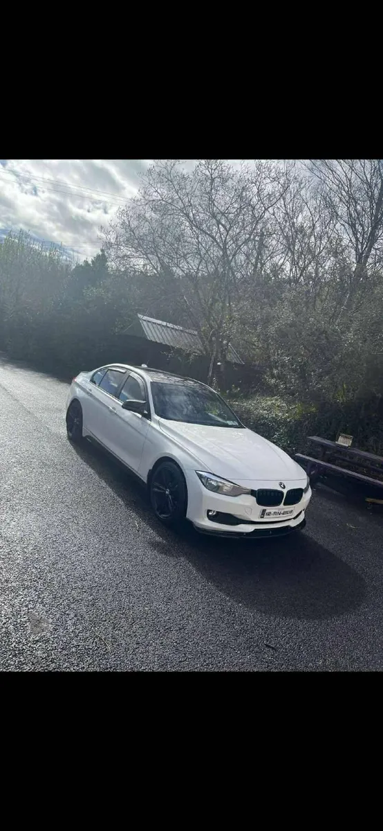 BMW 3-Series 2012 - Image 3