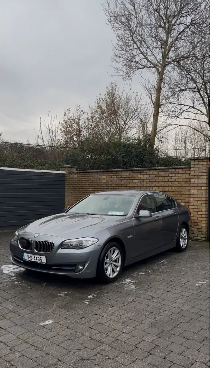 BMW 5 series - Image 1