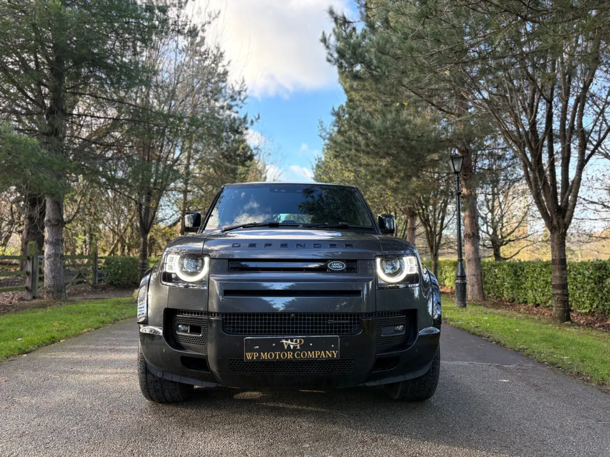 LAND ROVER DEFENDER 110 DYNAMIC - Image 4