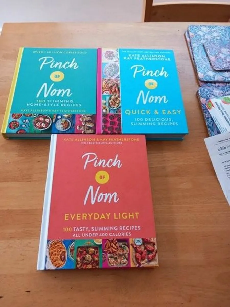 Slimming World and Pinch of Nom books - Image 2