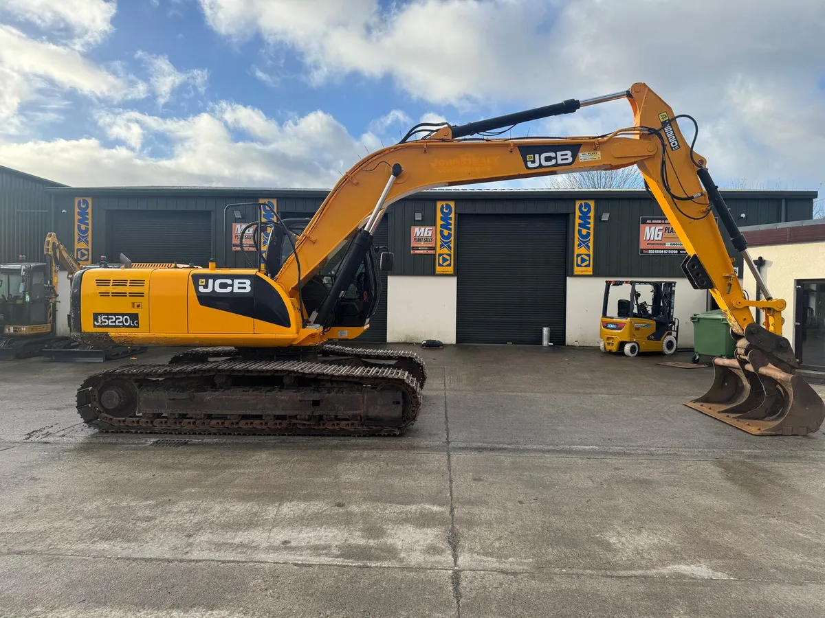 2013 JCB JS220LC - Image 1