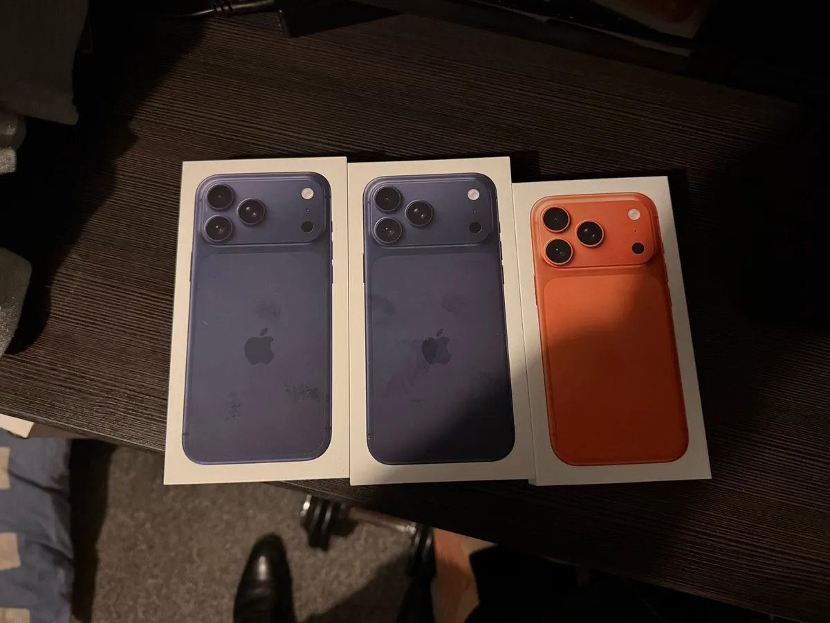 NEW IPHONE 17 PRO (256GB) - SCEALED***