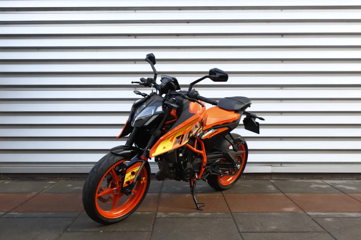KTM 390 Duke - Image 2