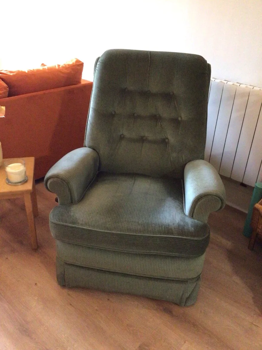 Parker Knoll recliner - Image 1