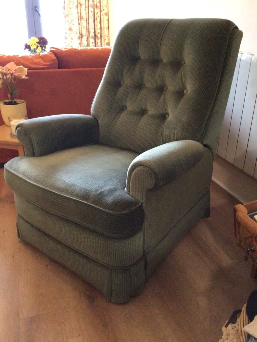 Parker Knoll recliner - Image 2