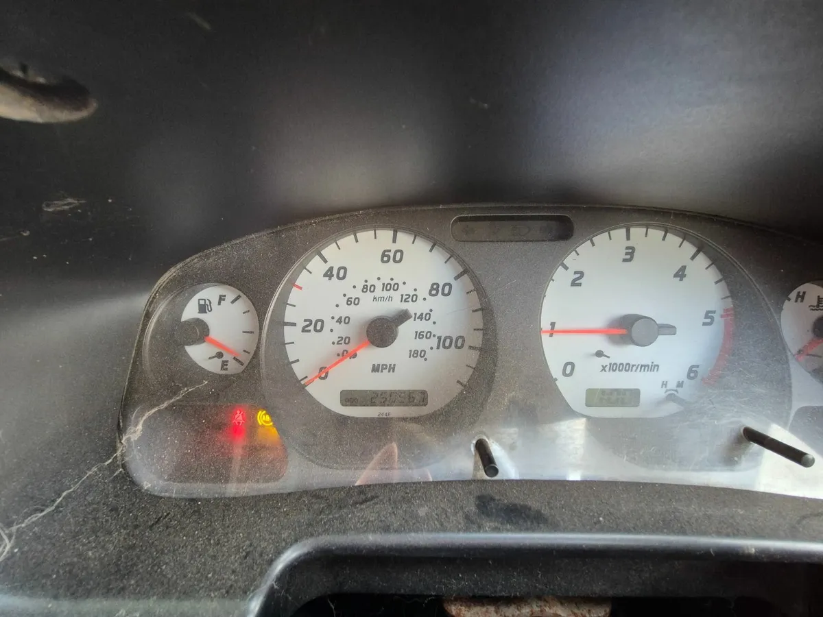 Nissan Navara 2003 - Image 4