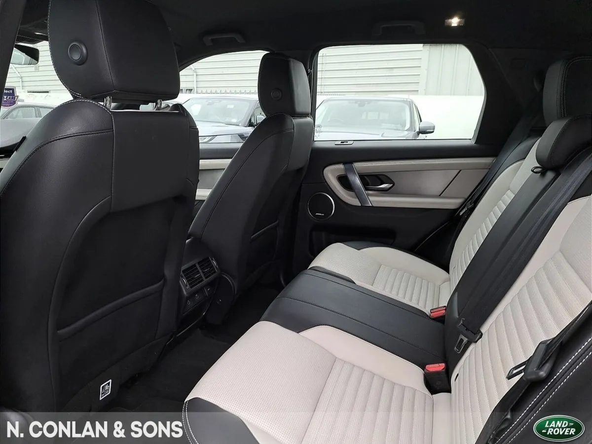 Land Rover Discovery Sport PHEV AWD DYNAMIC SE AUT - Image 4
