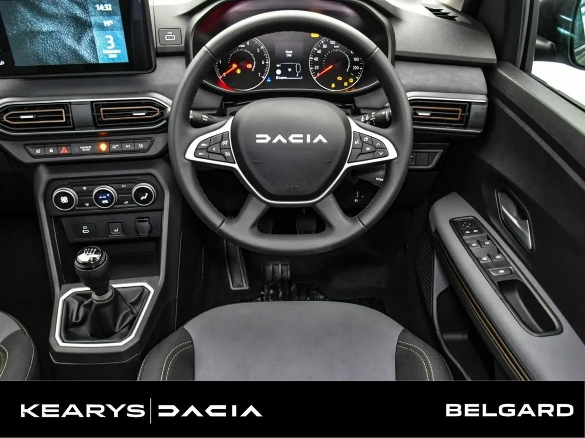 Dacia Sandero Stepway STEPWAY Extreme TCe 90 GSR2 - Image 4