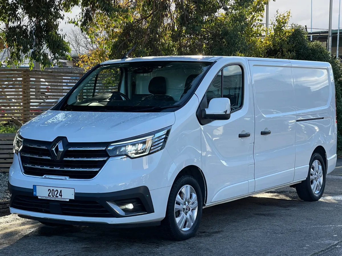 2024 Renault Trafic - Image 1
