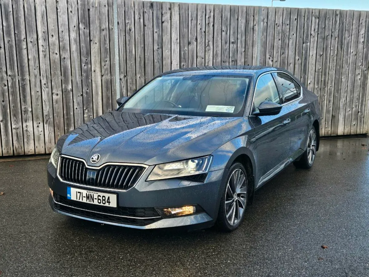 171 Skoda Superb 1.6TDI Executive - Image 1
