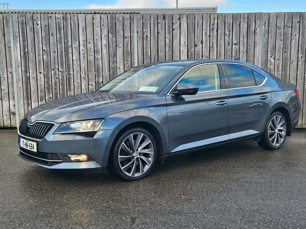 171 Skoda Superb 1.6TDI Executive - Image 2