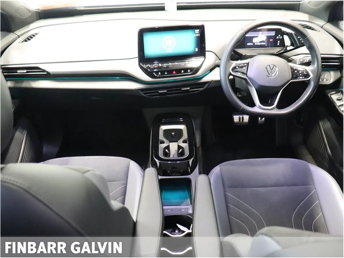 ID.4 Family 77kWh (Pan Roof) - Image 4