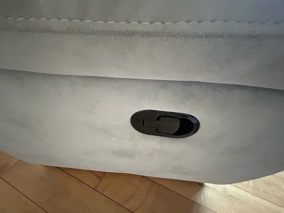 3 Seater sofa - Image 3