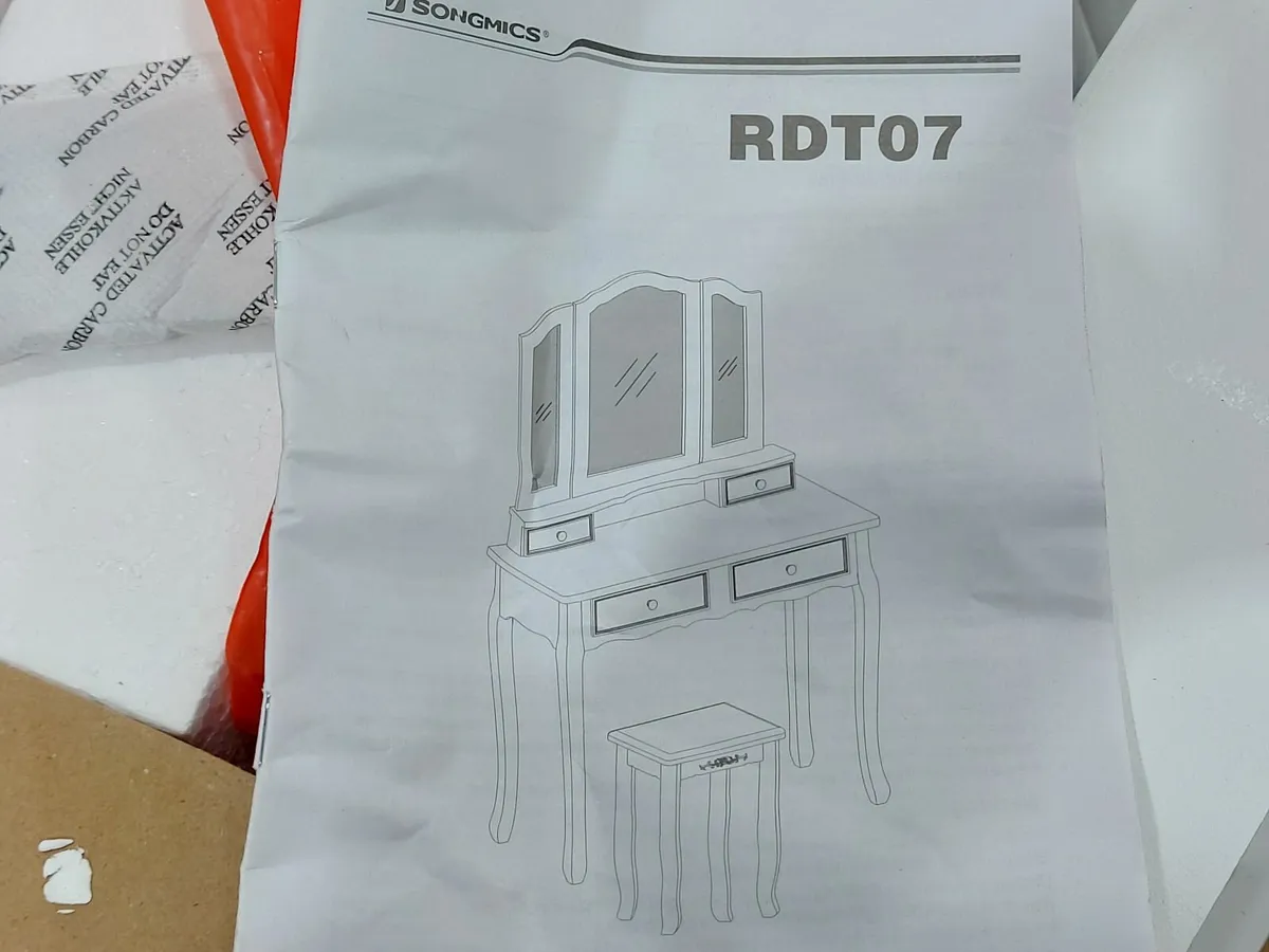 Online Auction Of A Dressing Table & More! - Image 2