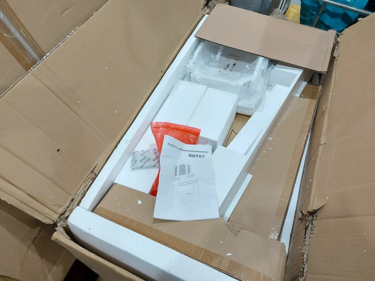 Online Auction Of A Dressing Table & More! - Image 3