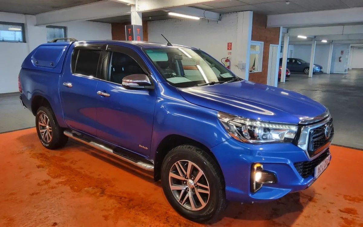 Toyota Hilux HILUX 2.4 D4D INVINICBLE X D/C - Image 1