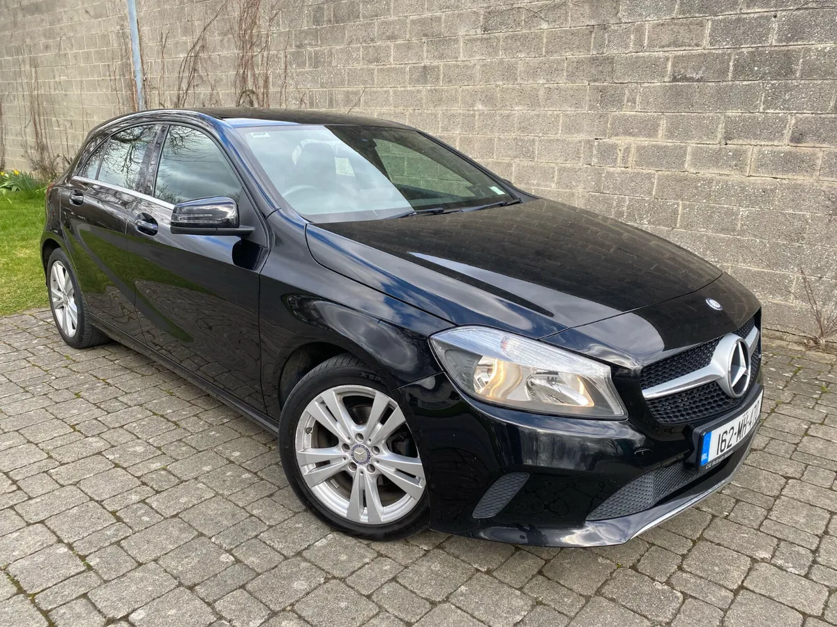 Mercedes-Benz A-Class 2016 160D URBAN AUTO (DIESEL - Image 3