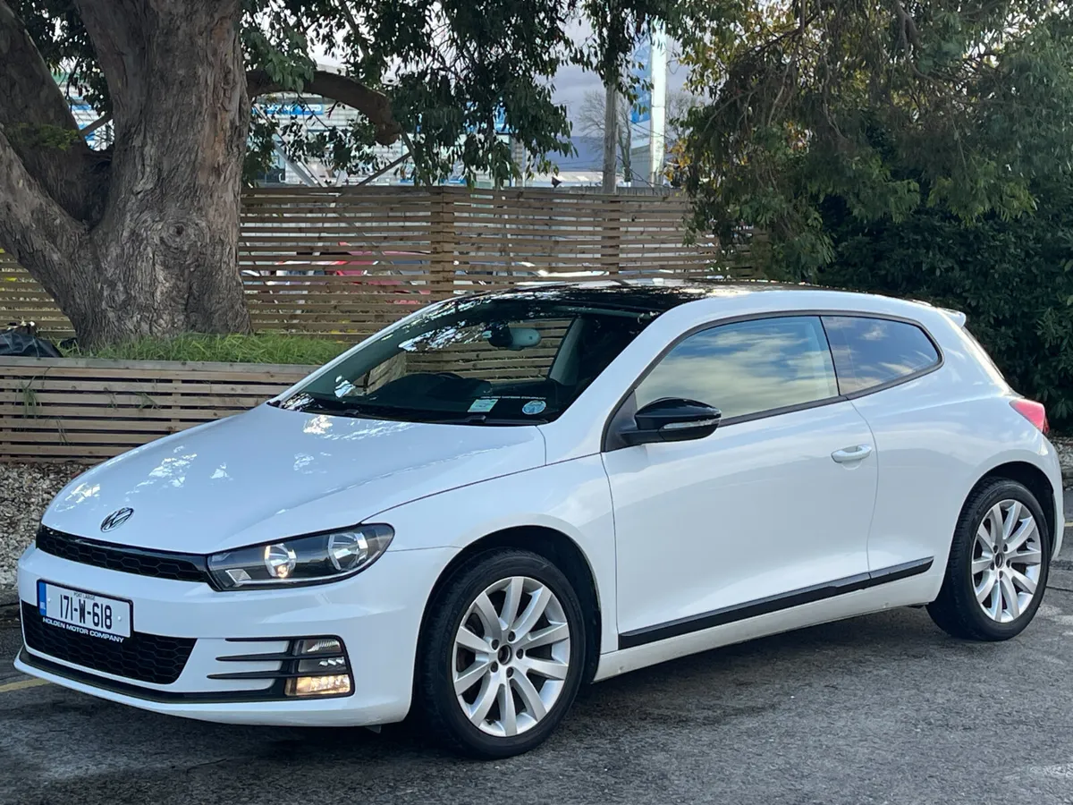 2017 Volkswagen Scirocco..APPLE CARPLAY..2 KEYS - Image 3