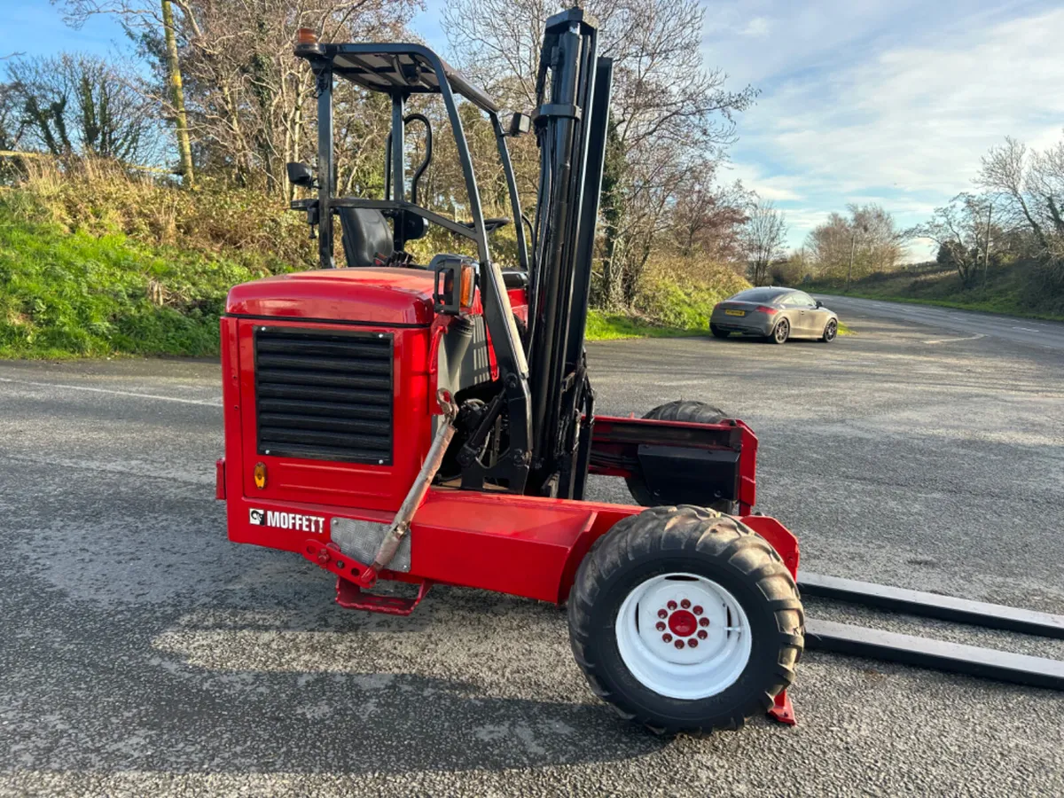 2015 Moffett mounty m5 2.5 ton forklift - Image 4