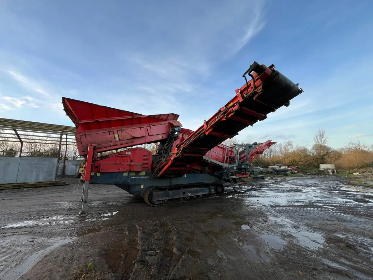 883+ Triple Shaft Screener for sale or Hire - Image 3