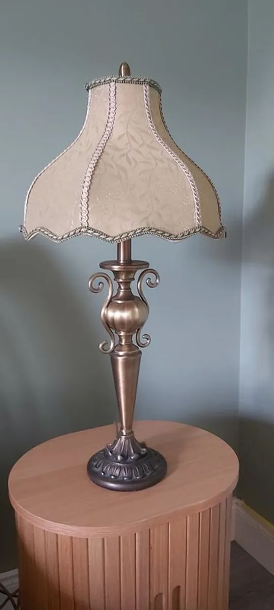 Beautiful decorative Lamp Gold/Green - Image 1