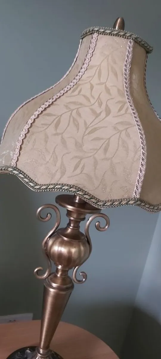 Beautiful decorative Lamp Gold/Green - Image 2