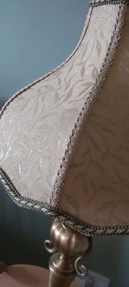 Beautiful decorative Lamp Gold/Green - Image 4