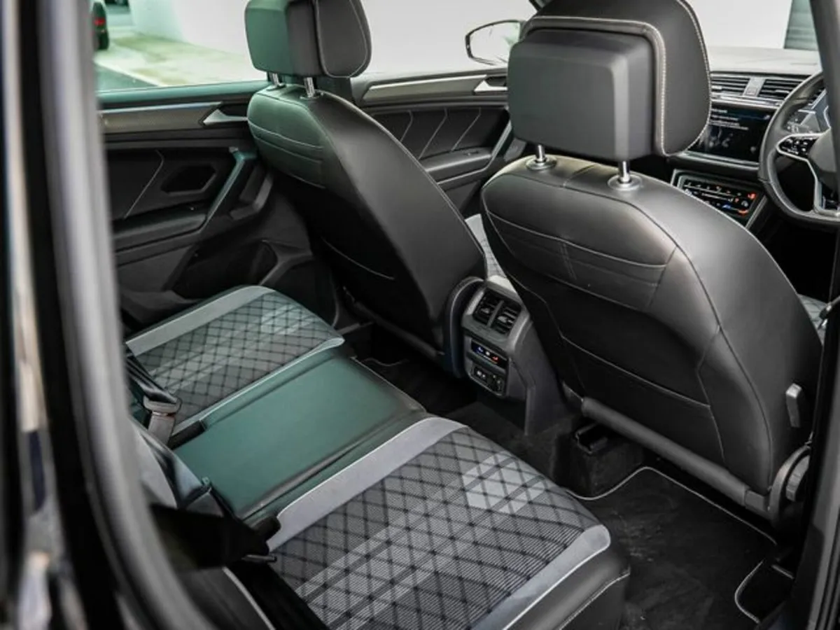 Volkswagen Tiguan R-LINE TSI DSG - Image 4