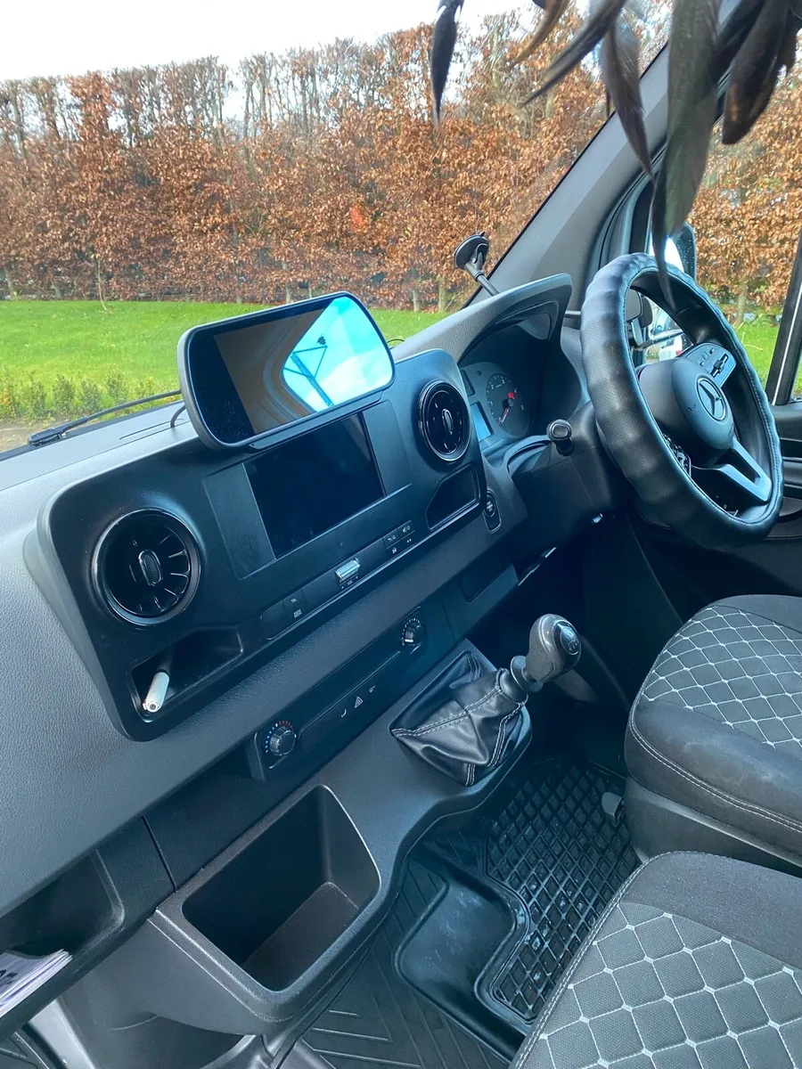 LWB Mercedes Benz Sprinter - Image 2