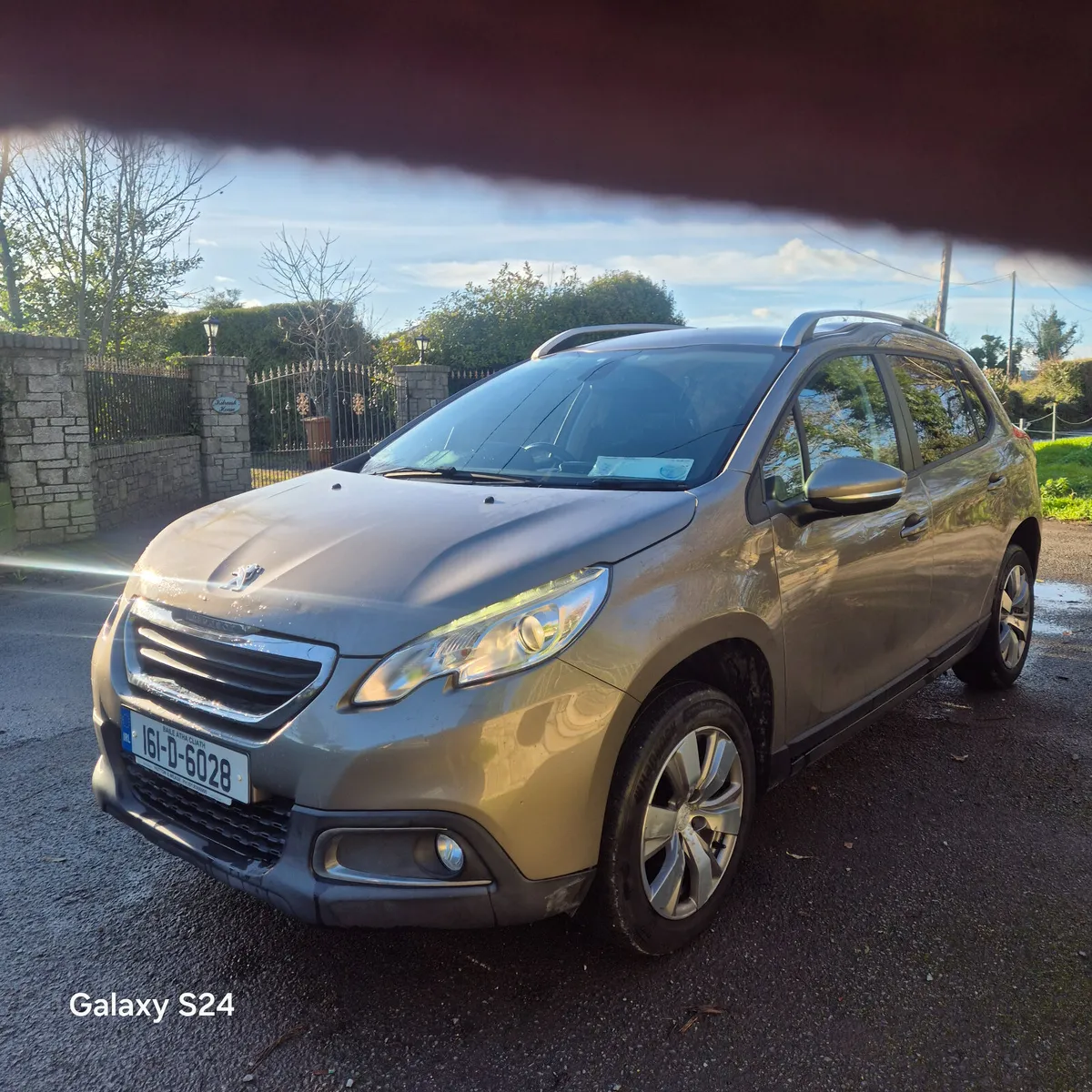 2016 Peugeot 2008 1.2 petrol 67k miles - Image 1