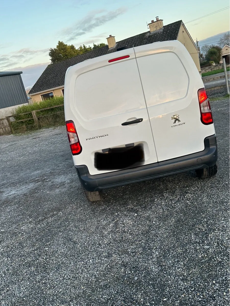 2021 Peugeot partner - Image 4