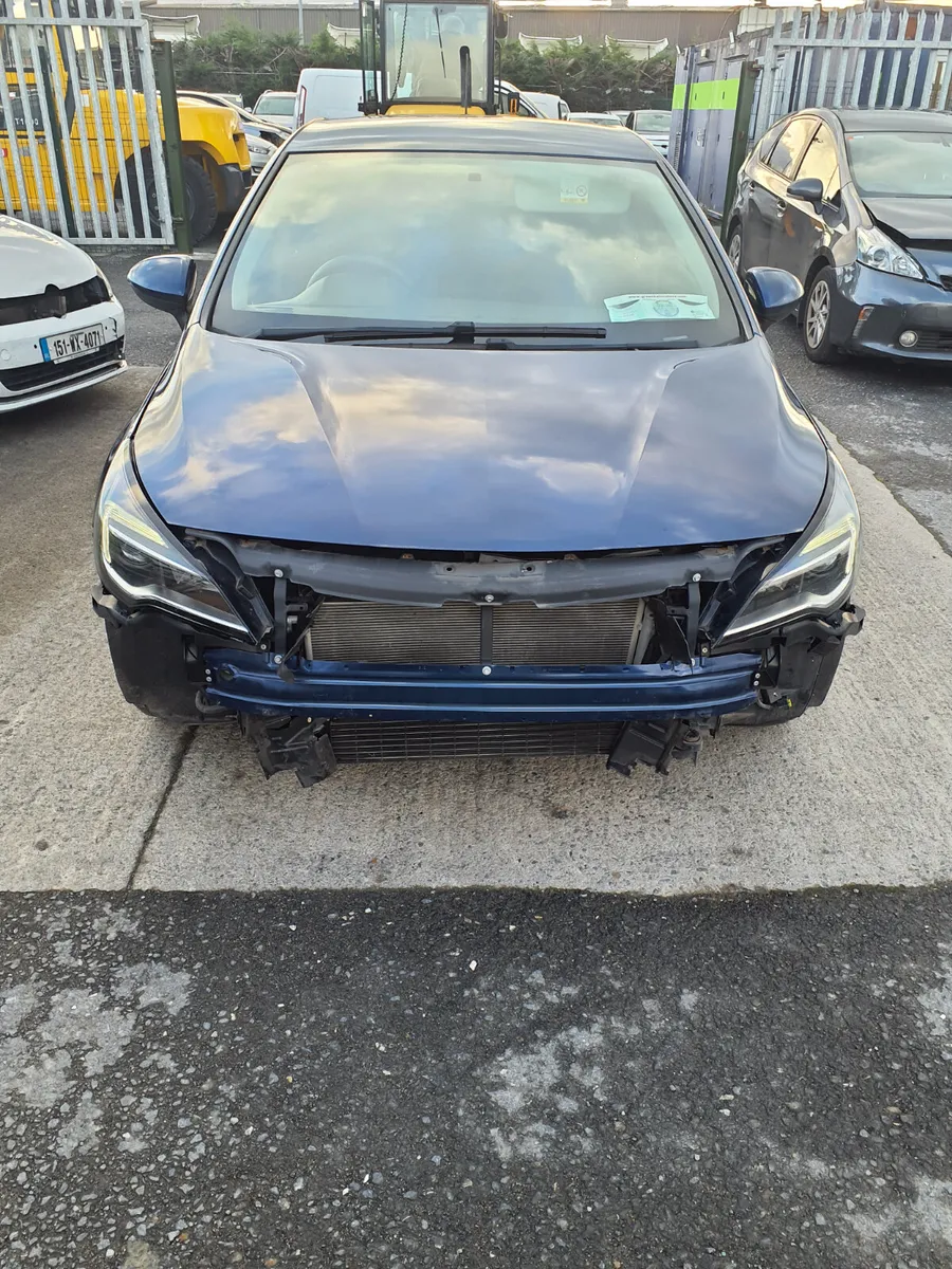 2020 Opel Astra - Image 1