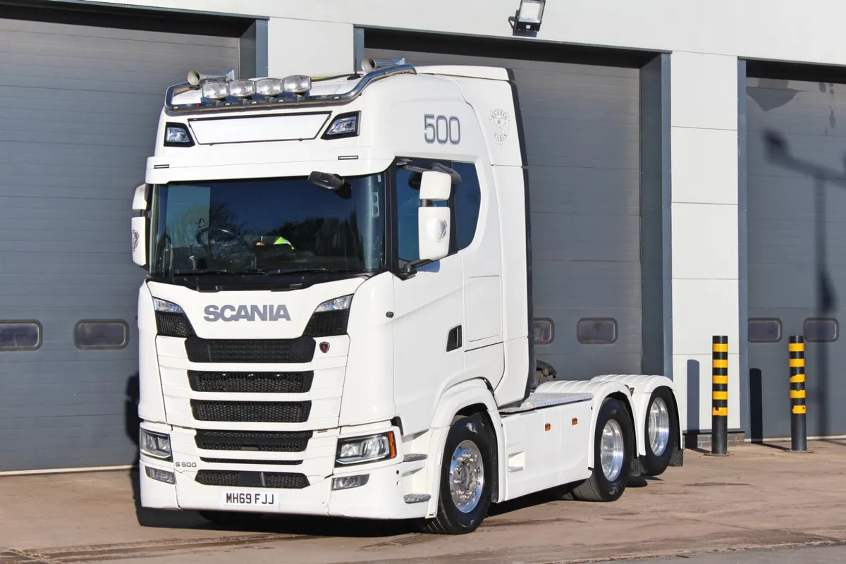 2019 (69) SCANIA S500 6X2 TRACTOR UNIT (EURO 6) - Image 1