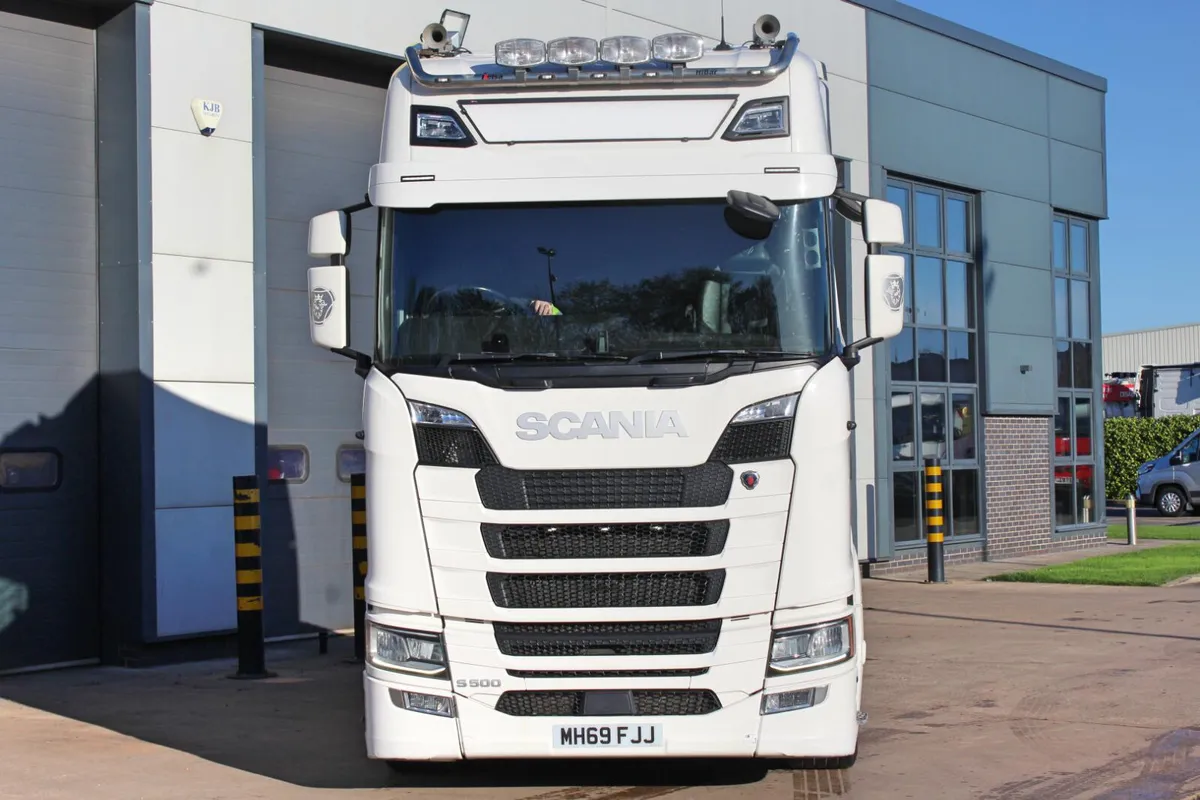 2019 (69) SCANIA S500 6X2 TRACTOR UNIT (EURO 6) - Image 3