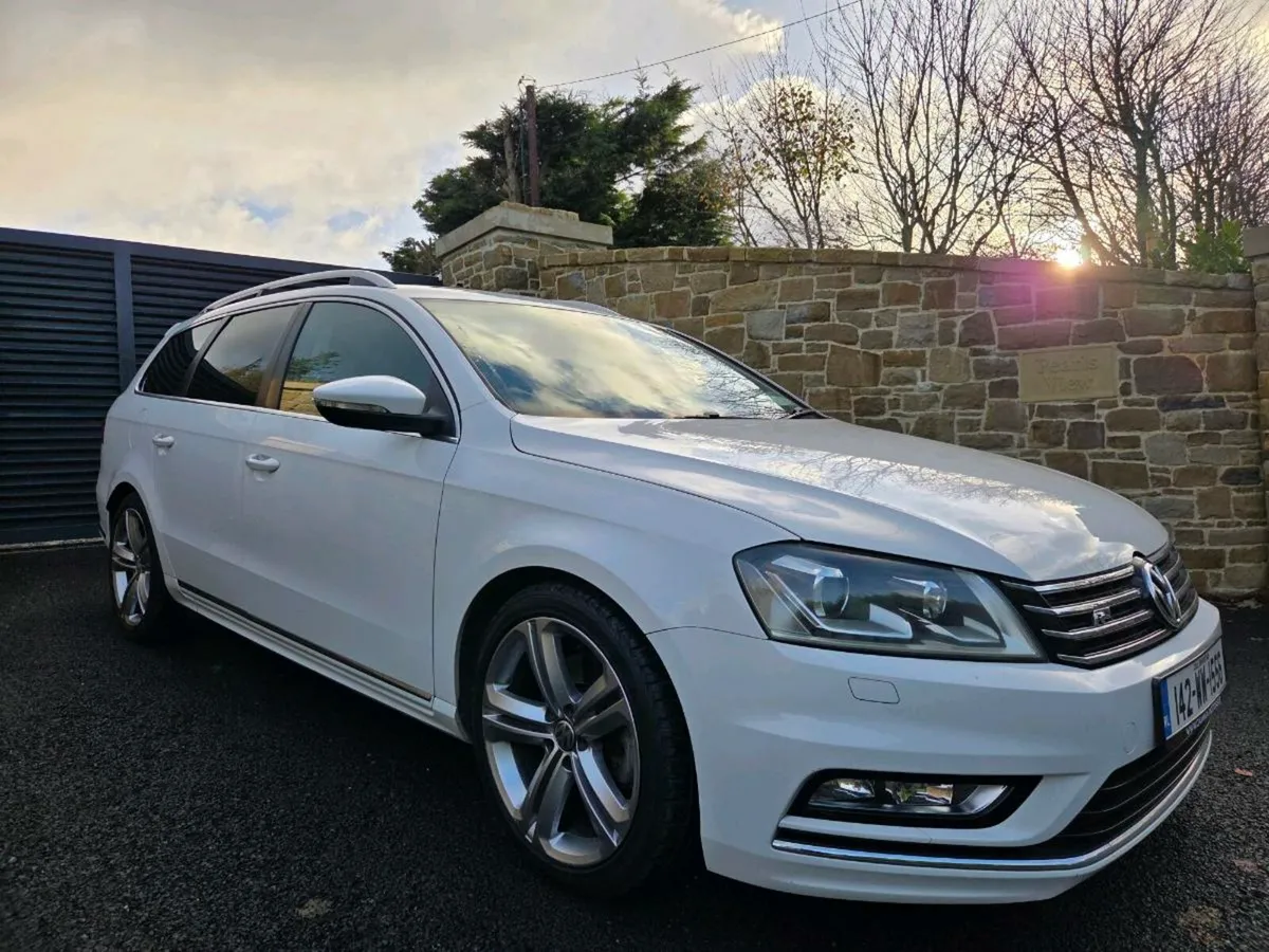 2014 VOLKSWAGEN PASSAT DSG RLINE - Image 1
