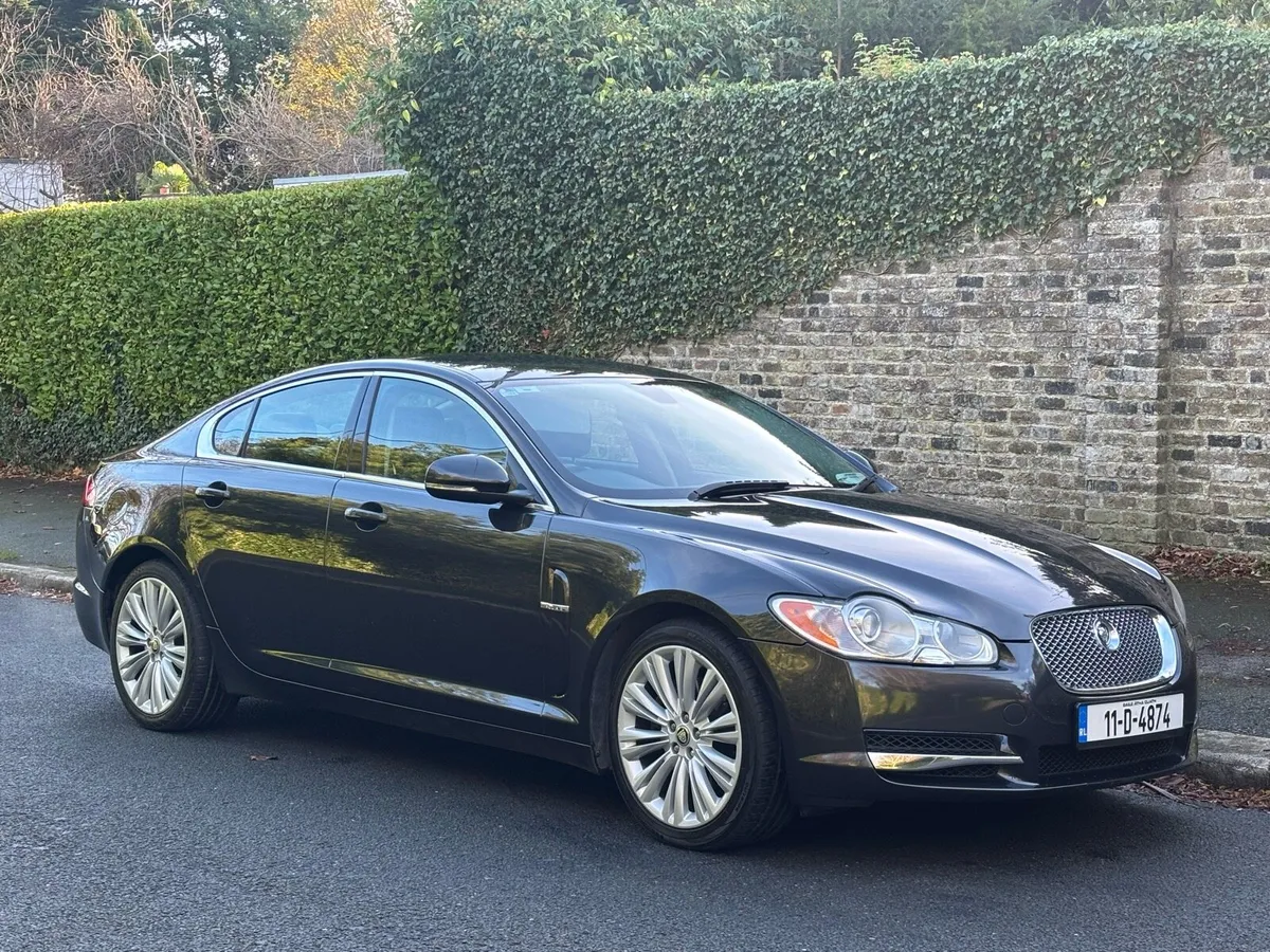 JAGUAR XF 3.0d PREMIUM LUXURY 1 OWNER FSH HUGESPEC - Image 1