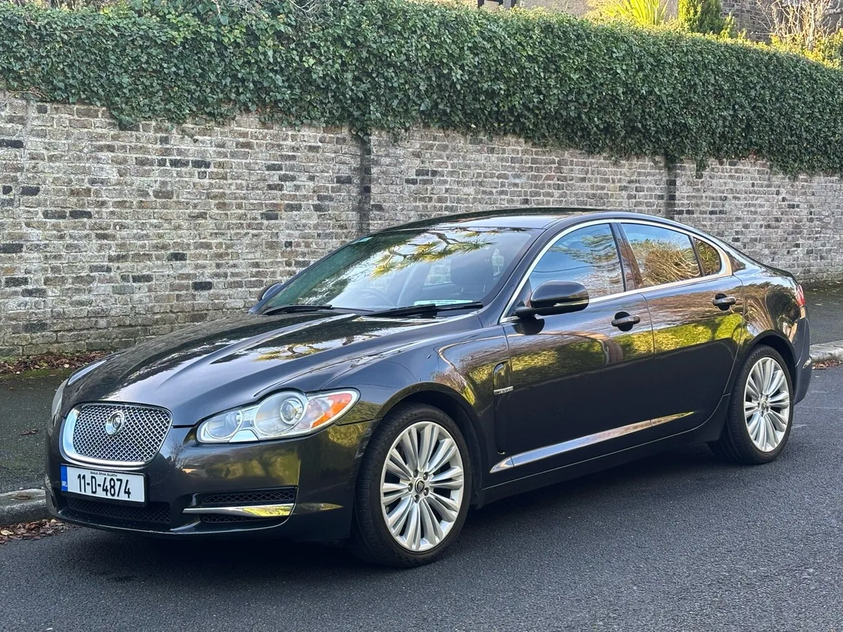 JAGUAR XF 3.0d PREMIUM LUXURY 1 OWNER FSH HUGESPEC - Image 4