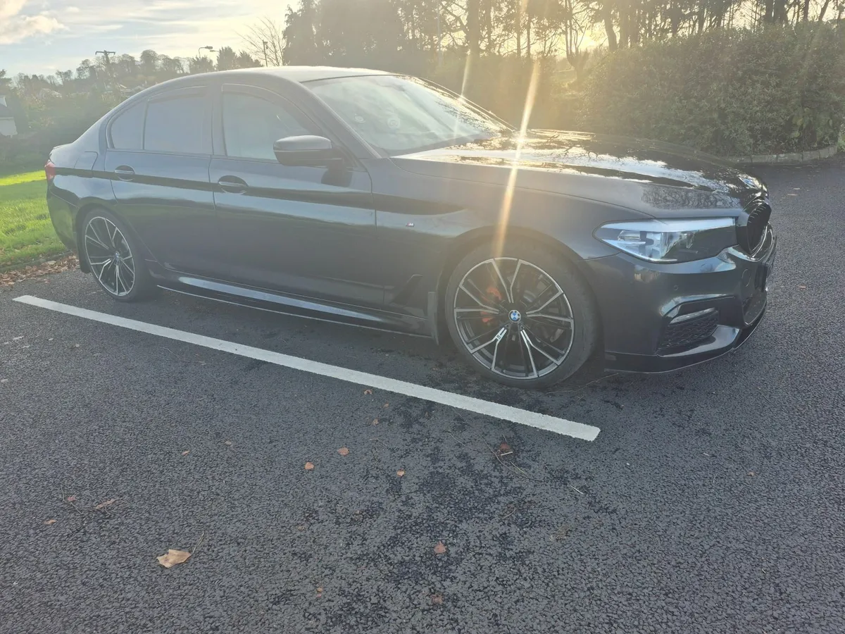 BMW 5-Series 2017 M-SPORT - Image 3