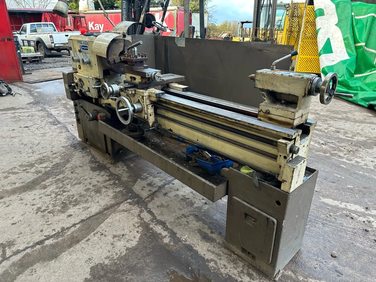 Metal lathe - Image 1