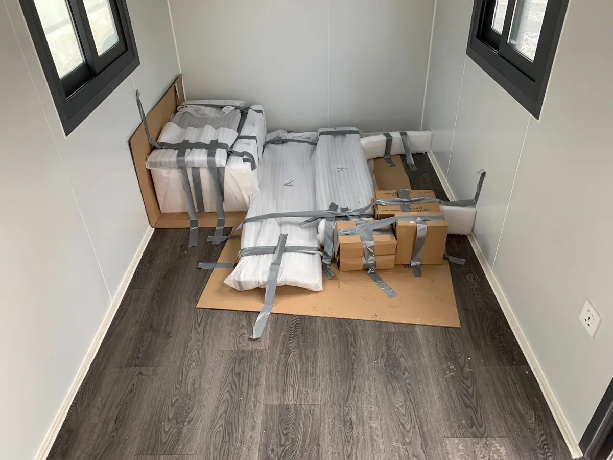 UNRESERVED 20FT X 7FT PORTABLE MINI HOUSE FOR AUCT - Image 4