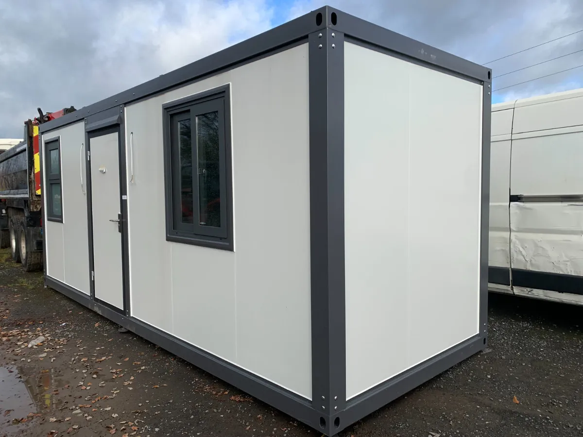 UNRESERVED 20FT X 7FT PORTABLE MINI HOUSE FOR AUCT - Image 3
