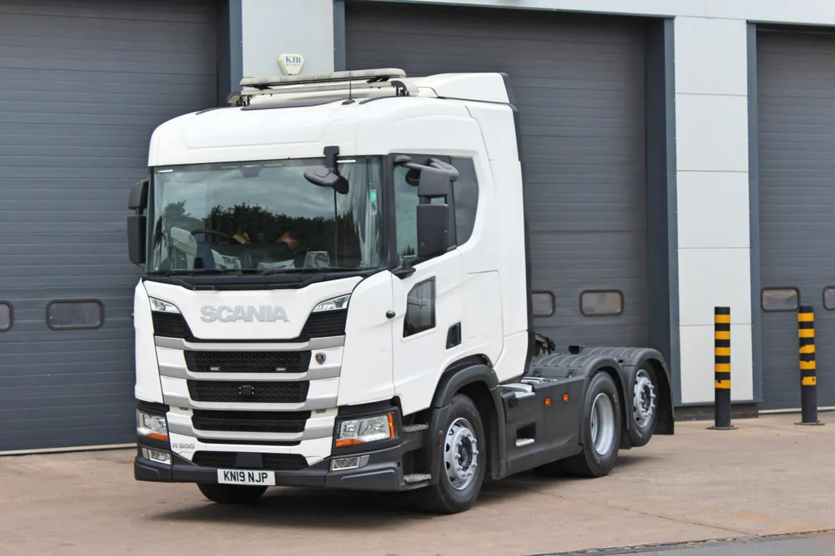2019 (19) SCANIA R500 6X2 TRACTOR UNIT (EURO 6) - Image 1