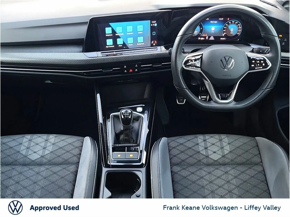 Volkswagen Golf R-LINE 2.0 TDI 150HP *REAR VIEW CA - Image 2